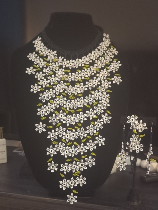 Jewelry - Delicate White Floral Beaded Statement Necklace with Green Accents